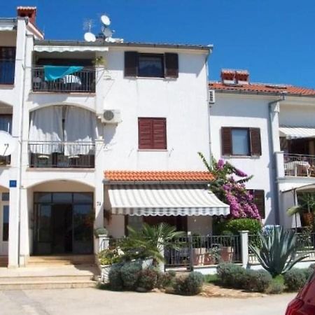 Olivia, Seaside Apartment In Medulin, Croatia エクステリア 写真